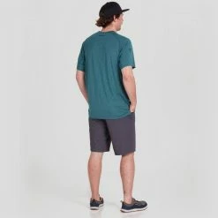 NRS Silkweight Short Sleeve Shirt - Men's -Scarpa Sales 10108 05 Mediterranea Model Back 100821 2000x2000 RSZ 03714.1647986784