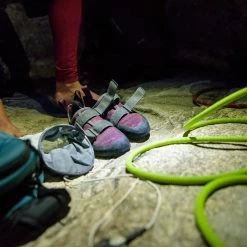 Black Diamond Momentum - Women's 11 Black Diamond Momentum - Women's -Scarpa Sales adam c 20170313 4965 19358.1626822354